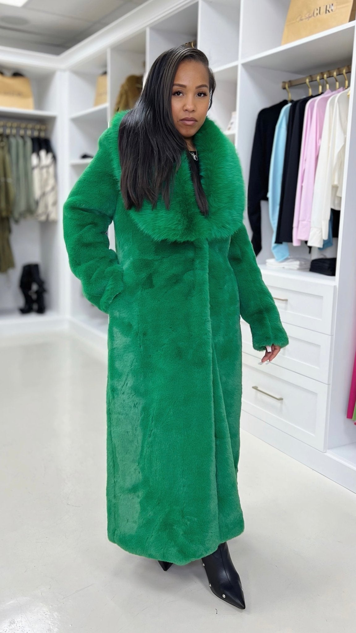 Luxe Fur Coat - The Style Guru