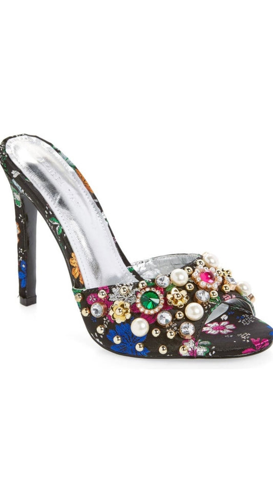 Azalea Wang Judith - The Style Guru