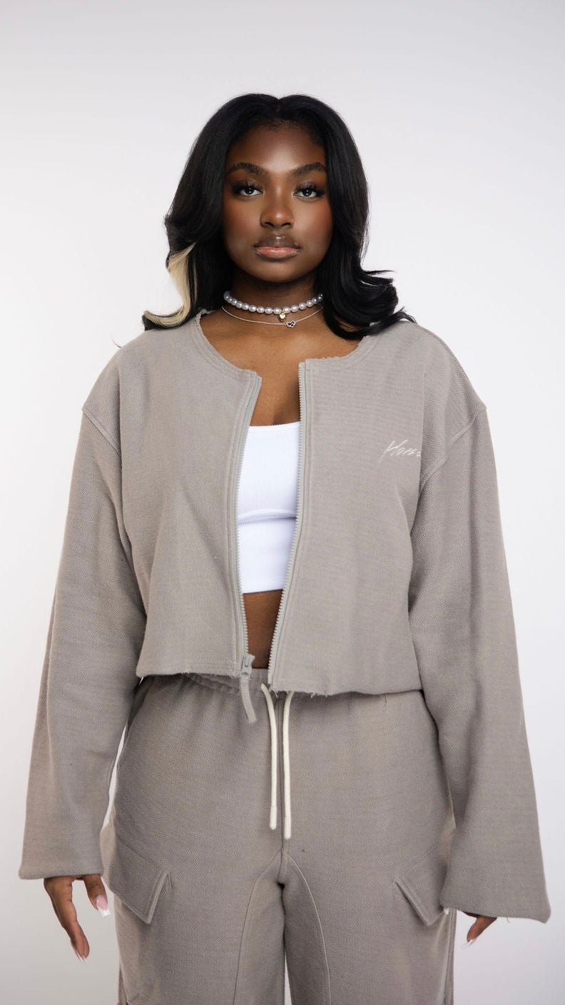 Honor Round Crop Zip Crew - The Style Guru