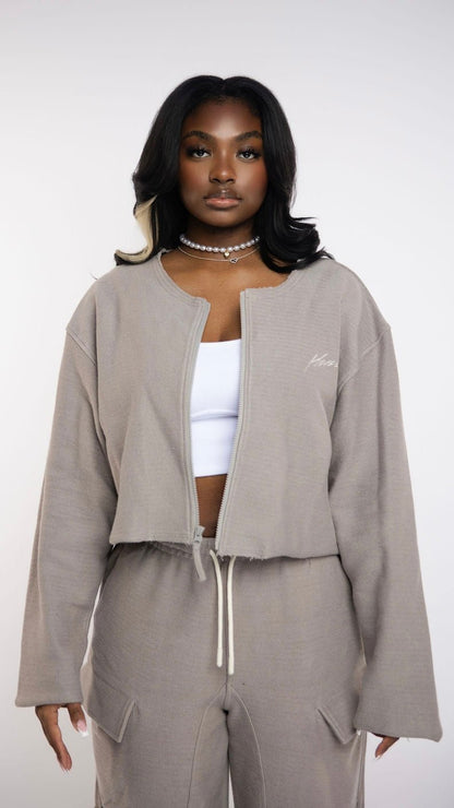 Honor Round Crop Zip Crew - The Style Guru
