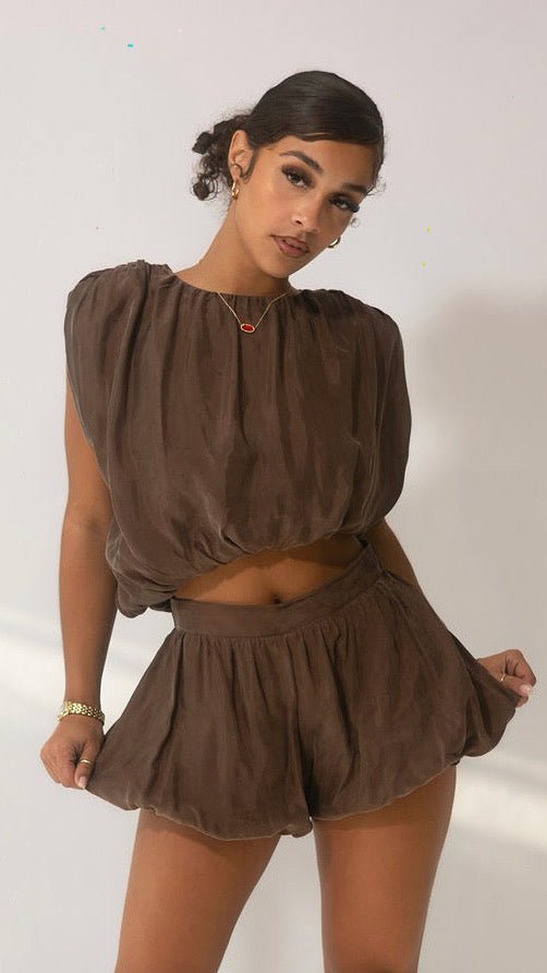 V - Waist Balloon Short - The Style Guru